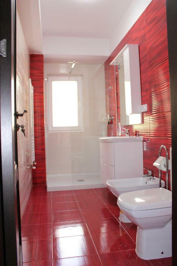 Still Apartament Craiova Buitenkant foto