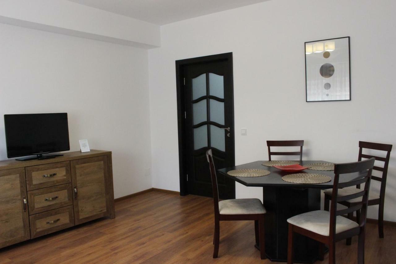 Still Apartament Craiova Buitenkant foto