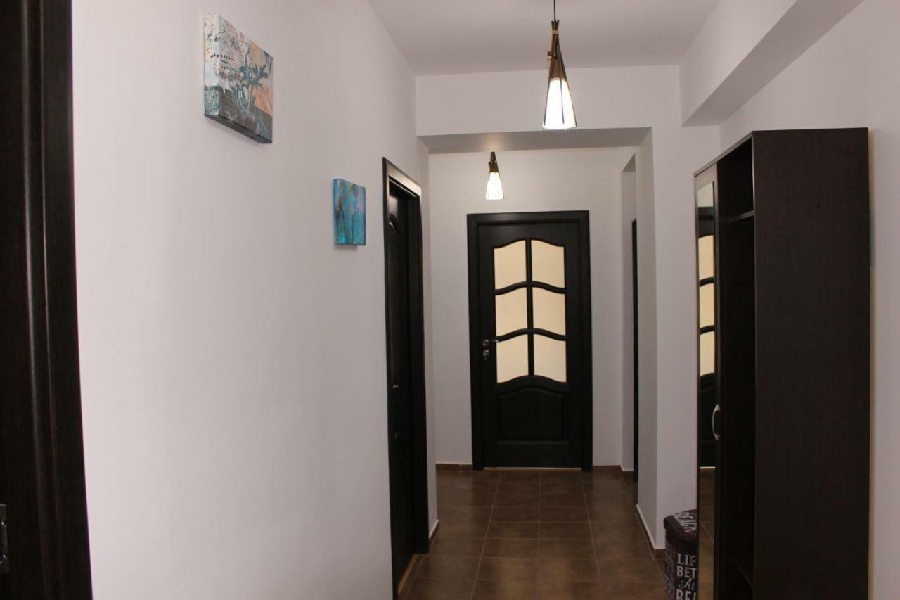 Still Apartament Craiova Buitenkant foto